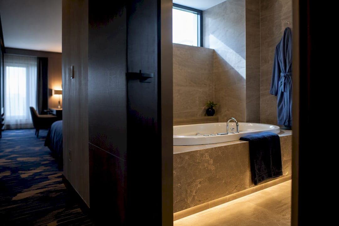 Guarantee a Private Tub Before You Book: Jacuzzi Room or Suite
