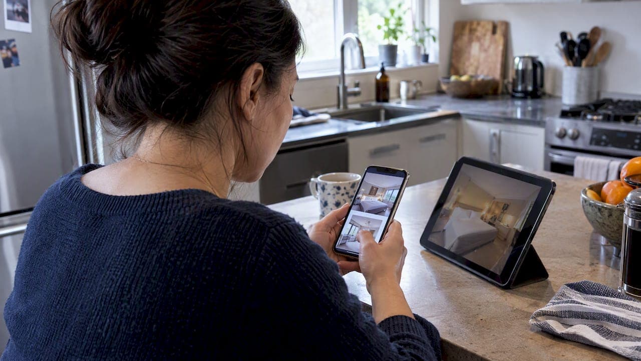 Fake Hotel Photos: Why One Search Isn’t Enough